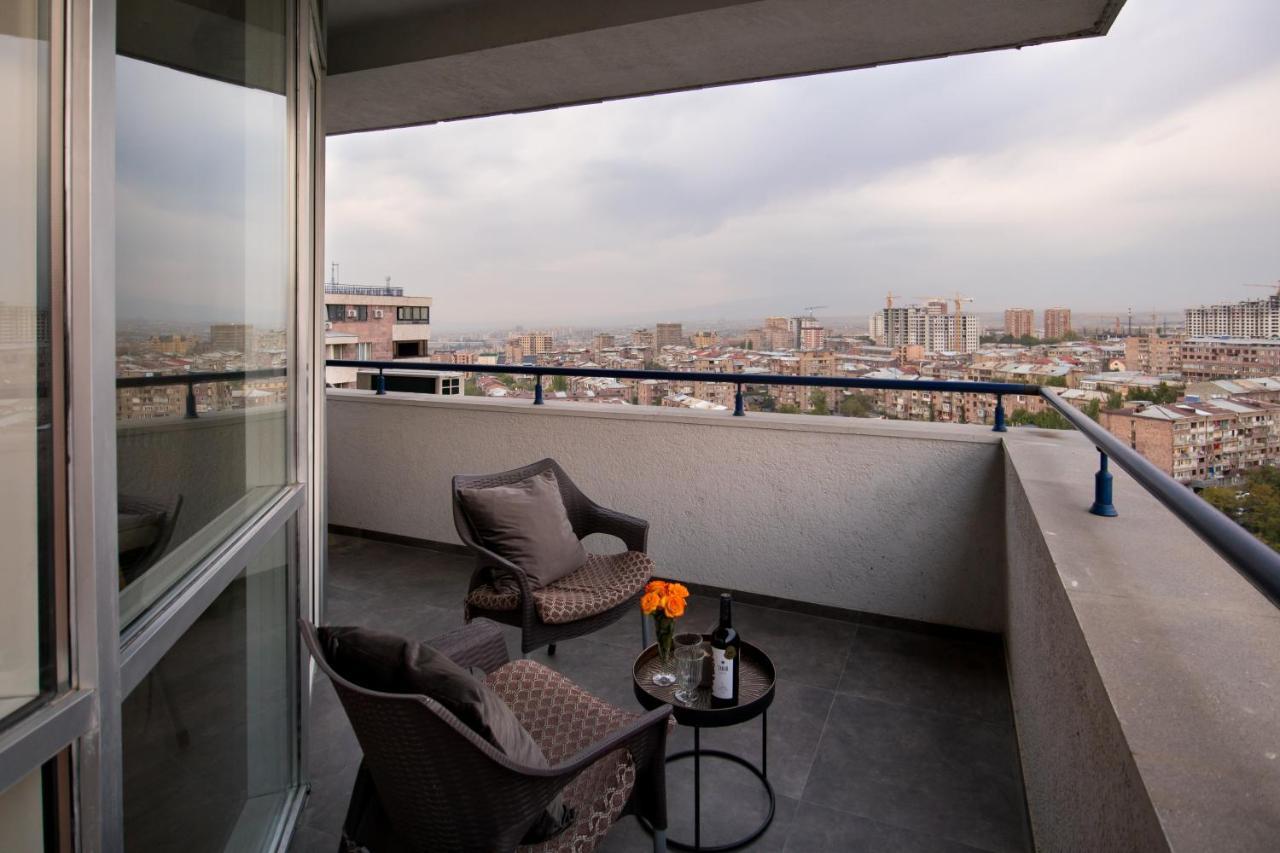 Hotelise L Bird Eye Apartment Yerevan Exterior foto