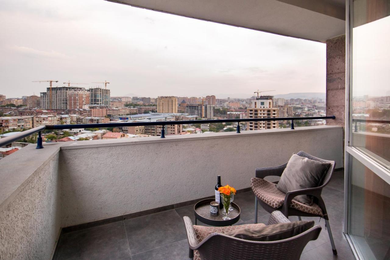 Hotelise L Bird Eye Apartment Yerevan Exterior foto
