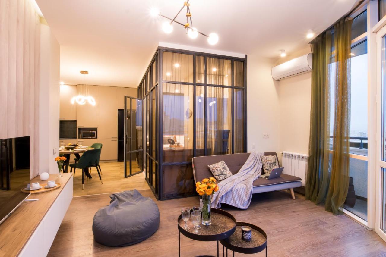 Hotelise L Bird Eye Apartment Yerevan Exterior foto